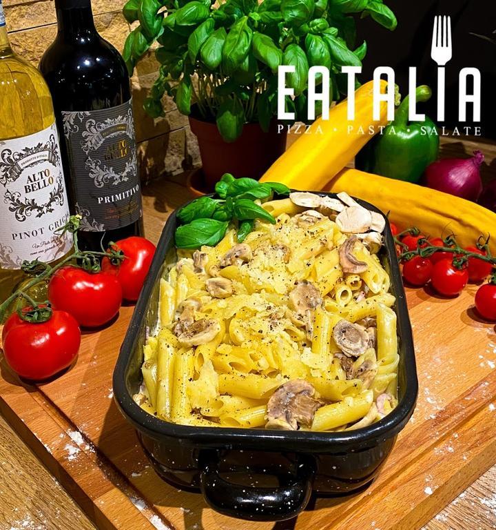 Eatalia Pizza, pasta salate